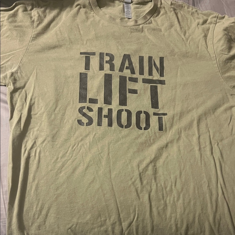 Men's Graphic T-Shirt - Olive Green